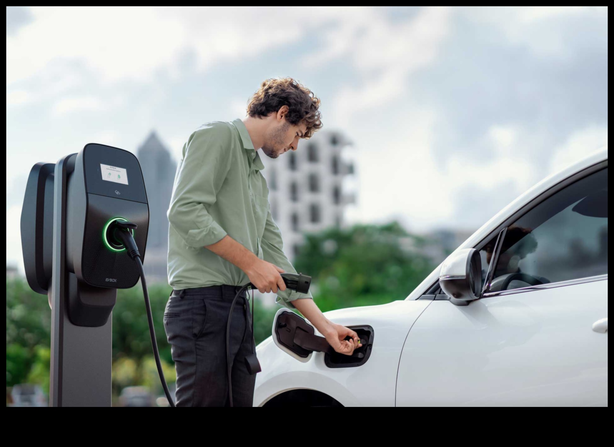 Tak ve Çalıştır: Elektrikli Araçları Şarj Etmenin Kolaylığı