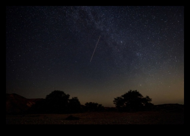 Astral Etkiler: Meteoroidlerin Güçlü Doğasında Seyir